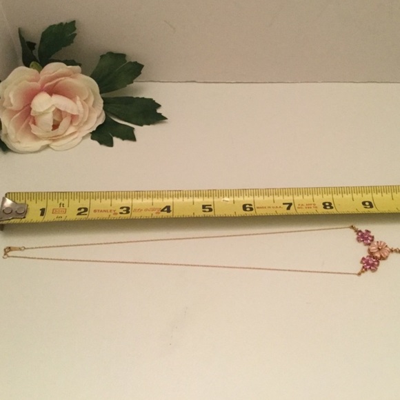 🌸HOST PICK🌸10k PINK SAPPHIRE FLOWER NECKLACE - Picture 2 of 7
